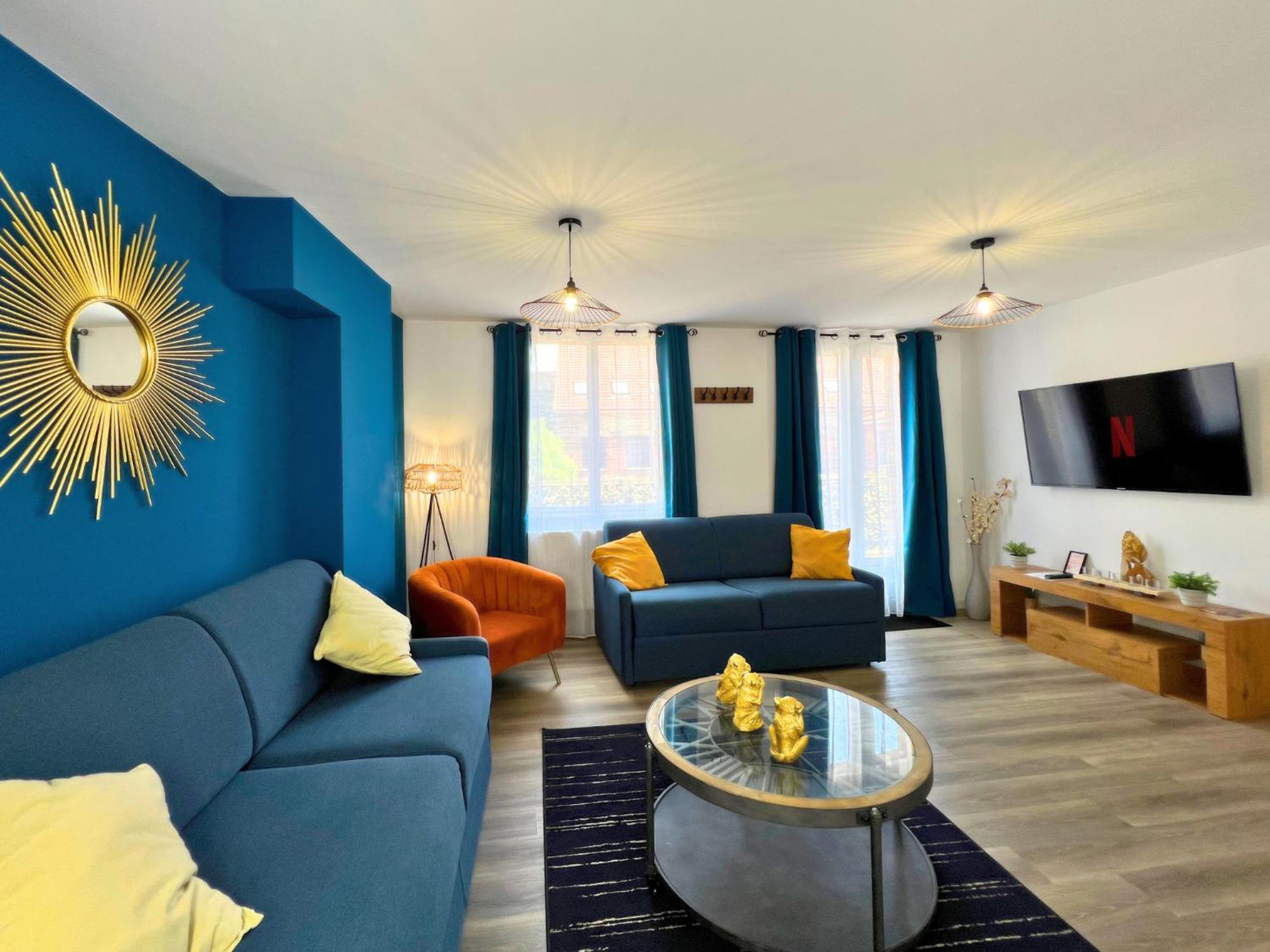 Le Spacieux A Saint-Omer - 2 Chambres, Centre Et Gare A Pied, Parking Gratuit エクステリア 写真